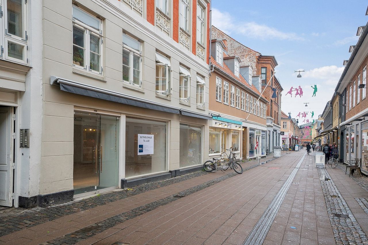 image 01